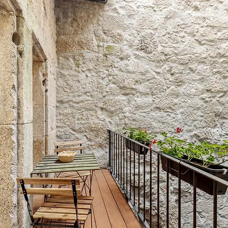 Ox Apartments B Places